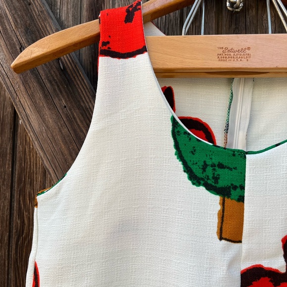 Vintage Sleeveless, Maxi, Crushworthy, Fruit, Poly Blend. NoTags Size 7-8 - Picture 3 of 5